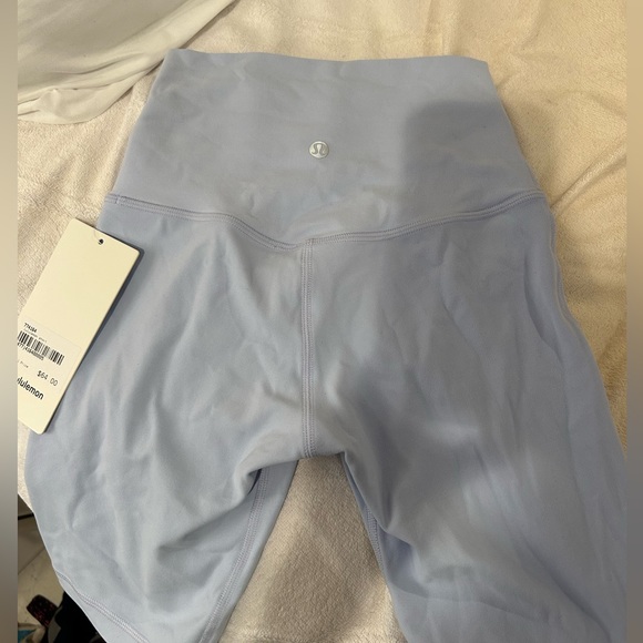 Align HR Short 8” - Picture 3 of 4